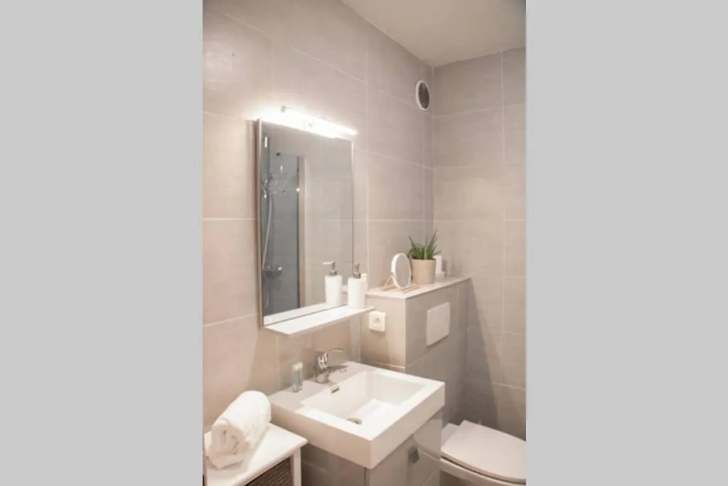 La Pepite D'Annecy - Hyper Centre & Au Calme & Balcon Apartment